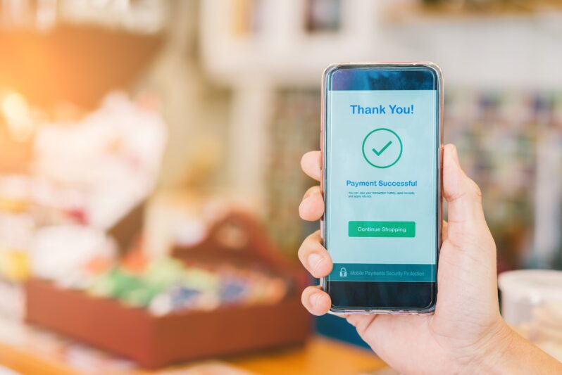 THREE REASONS CONTACTLESS IS HERE TO STAY IN A POST-PANDEMIC ECONOM